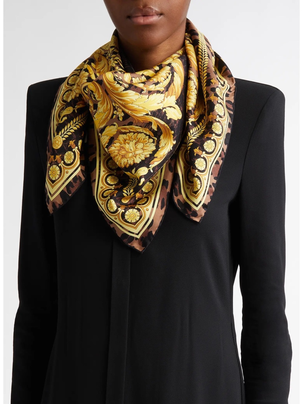 NEW VERSACE Silk Scarf Medusa Barocco Leopard Print Silk Square Foulard 36x36”